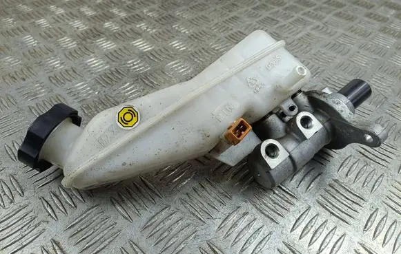 Hyundai Tucson TL Master brake cylinder