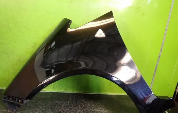 Mitsubishi Colt Fender