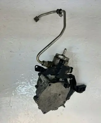 Volkswagen Transporter - Caravelle T6 Vacuum pump 06J145100AB