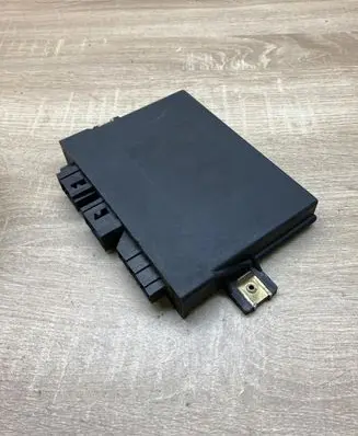 Mercedes-Benz SL R230 Door central lock control unit/module A2305451032 5WK48074