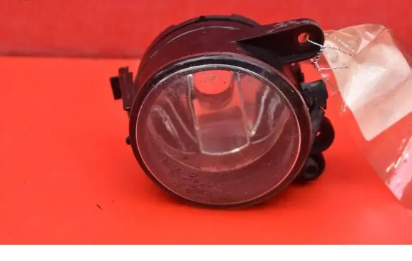 Volkswagen Golf V Front fog light