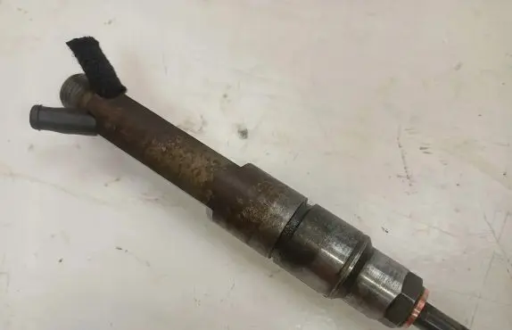 Seat Toledo II (1M) Fuel injector
