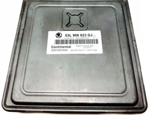 Skoda Fabia Mk2 (5J) Engine control unit/module 03L906023DJ 5WP42879AA