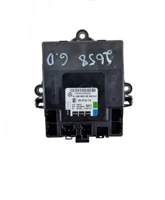 Mercedes-Benz B W245 Door control unit/module A1698209226