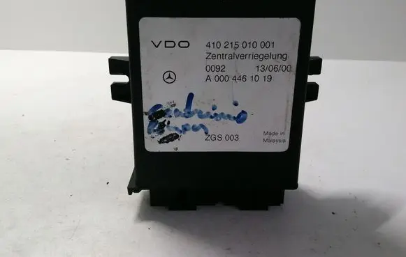 Mercedes-Benz Vito Viano W638 Door central lock control unit/module A0004461019 410215010001