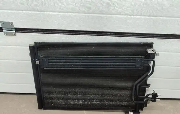 Audi A8 S8 D4 4H Power steering radiator 4H0422885H