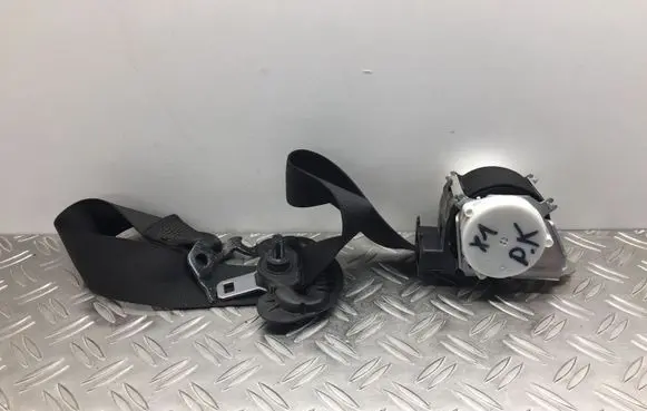 BMW X1 E84 Front seatbelt 34058427 34058427A 33035173