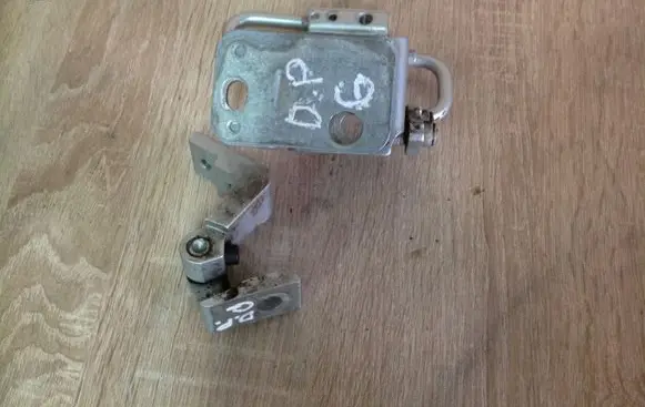 Audi A6 S6 C6 4F Rear door hinge set 