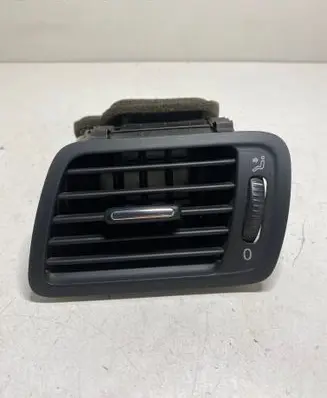 Volkswagen PASSAT B6 Dashboard side air vent grill/cover trim 3C1819701E P0108666 T0024359