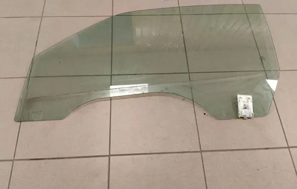 Audi A4 S4 B7 8E 8H Front door window/glass (coupe) 43R00082 DOT90AS2M40A A011404