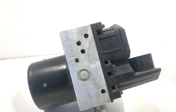 Skoda Fabia Mk1 (6Y) ABS Pump 6Q0614117D