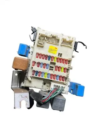 Nissan Primera Fuse box set 24350AV700 0128031