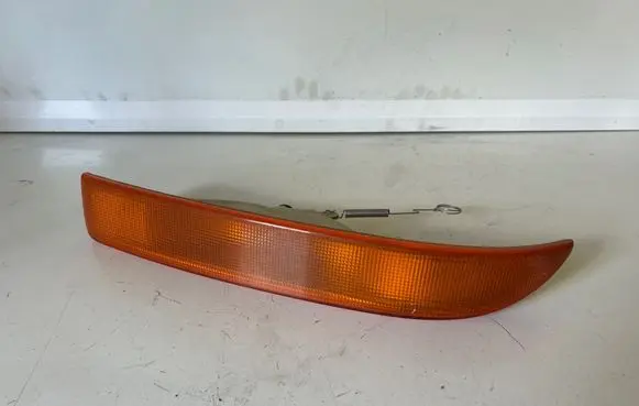 Renault Master II Front indicator light 7700353946 38232999 38230748