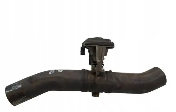 Volkswagen PASSAT B8 Throttle valve 5Q0253691J