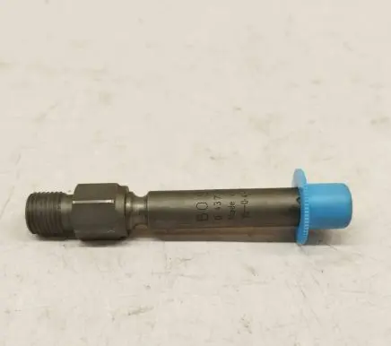 Mercedes-Benz 380 560SEC C126 Fuel injector 0437502035 0000785723 A0000785723