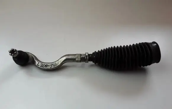 Mitsubishi L200 Steering tie rod end 