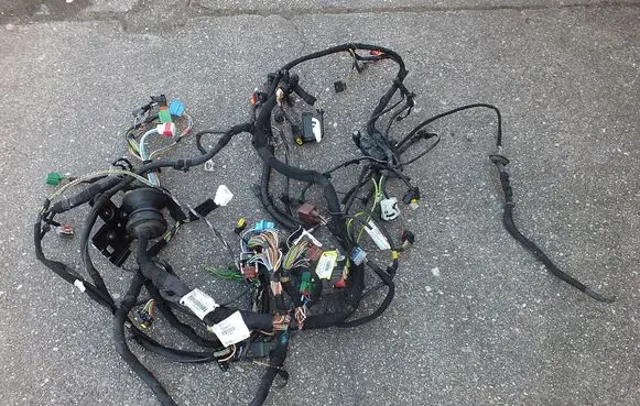 Peugeot 308 EUR ISO radio connector 1G355582