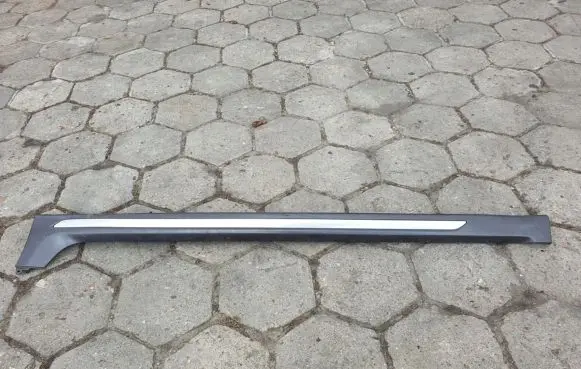 Sill/side skirt trim