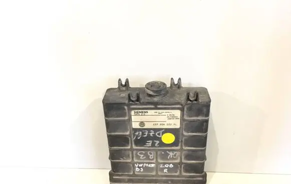 Volkswagen PASSAT B3 Engine control unit/module 037906022 037906022FL 5WP4218