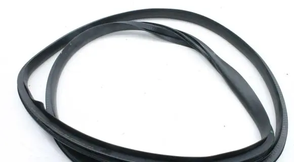 Tesla Model Y Rubber seal rear door 149767600D