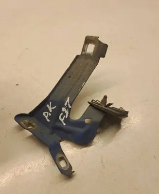 BMW 3 F30 F35 F31 Fender mounting bracket