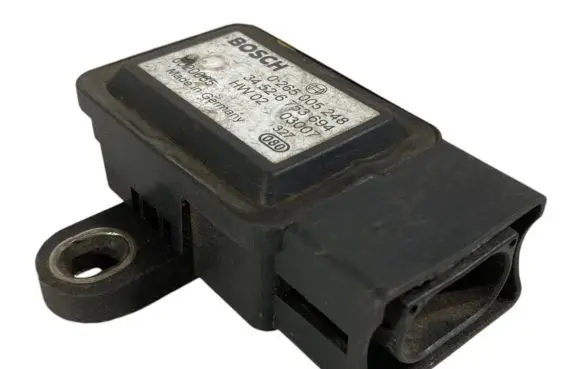 BMW 5 E39 ESP acceleration yaw rate sensor 6753694 34526753694 0265005248