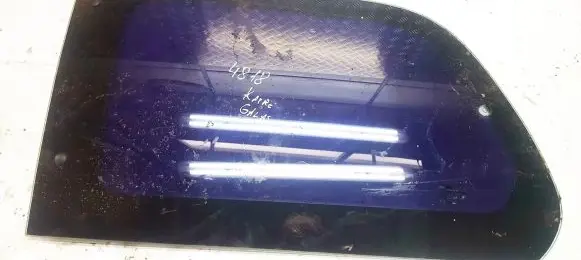KIA Carnival Rear side window