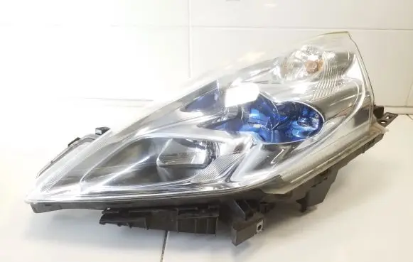 Nissan Leaf I (ZE0) Headlight/headlamp A1K3100001 ICHIKOH1846