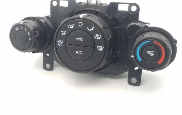 Ford Fiesta Climate control unit D2BT19980AE U107T