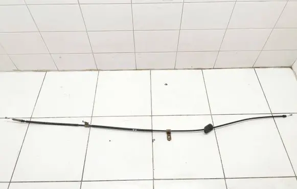 Chevrolet Orlando Handbrake/parking brake wiring cable 133567801109