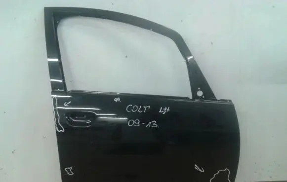 Mitsubishi Colt Front door