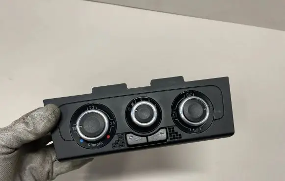 Volkswagen Polo V 6R Climate control unit 6Q0819445