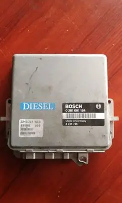 BMW 5 E34 Engine control unit/module 0281001184 2244735