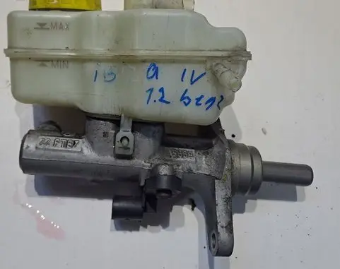 Seat Ibiza IV (6J,6P) Master brake cylinder 6R0611301A