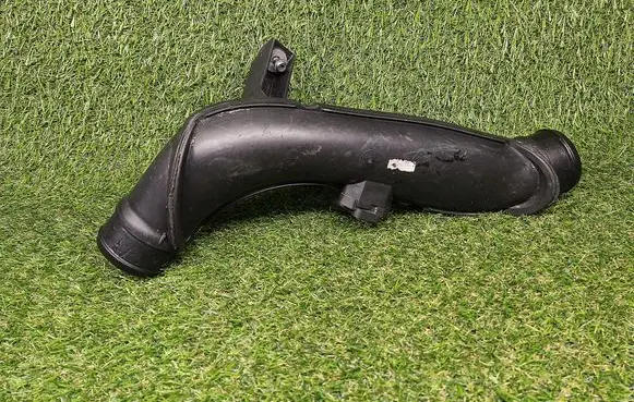 Audi A3 S3 8P Intercooler hose/pipe 1K0145770N