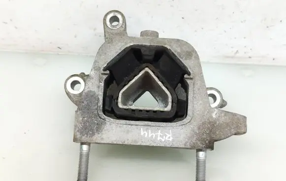 Peugeot Partner III Engine mount bracket 9826551380