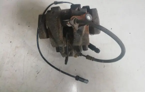 BMW X3 F25 Front brake caliper