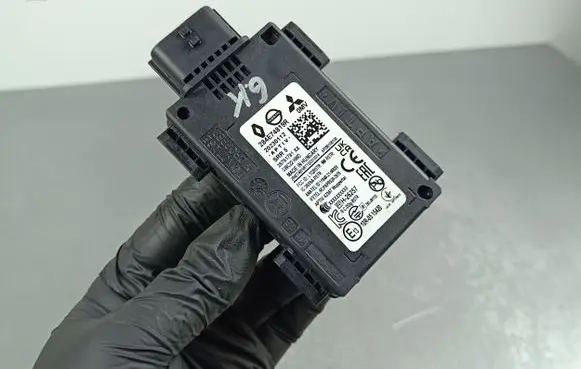 Renault Arkana Blind spot module 284E74819R