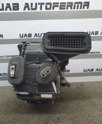 Nissan Qashqai Interior heater climate box assembly 272104EA7C