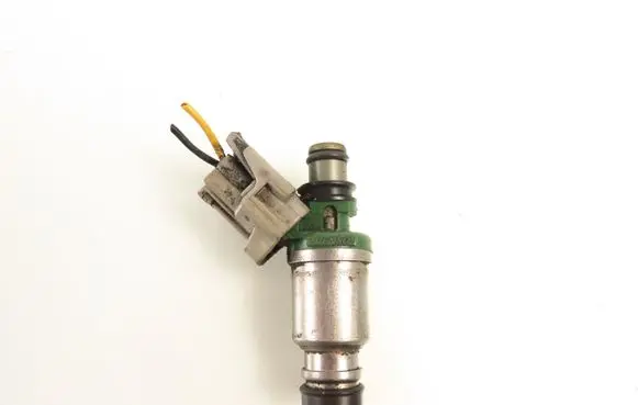 Toyota RAV 4 (XA10) Fuel injector 2325074100