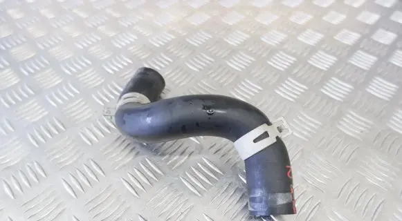Toyota Yaris XP210 Engine coolant pipe/hose 16572K0050