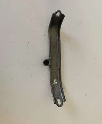 Volkswagen PASSAT B8 Other engine bay part 04L129723