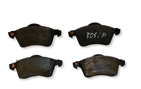Volkswagen Transporter - Caravelle T4 Brake pads (front) 