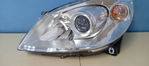 Mercedes-Benz B W245 Headlight/headlamp 0301247201