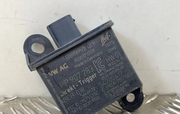 Audi RS7 C7 Tire pressure sensor 7PP907283