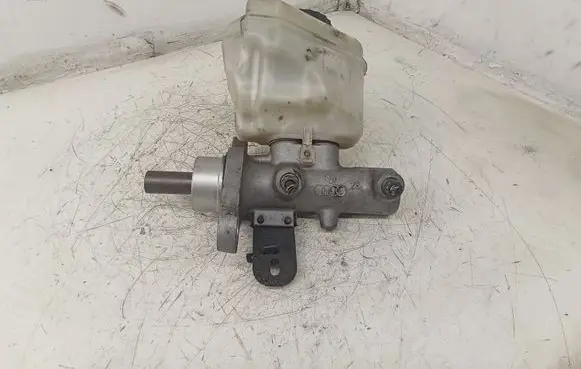 Audi Q7 4L Master brake cylinder 03350837621 03350887631