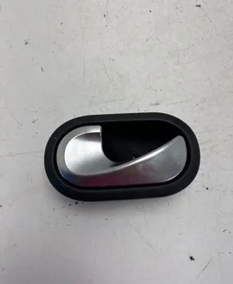 Renault Twingo III Rear door interior handle 21030 310579