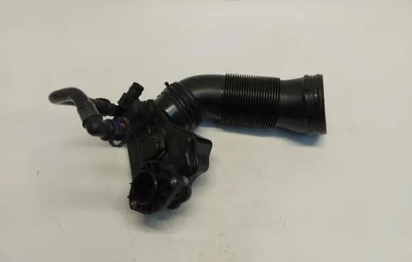 Skoda Karoq Air intake hose/pipe 05E129654R