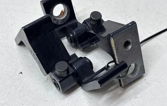 Porsche Macan (95B) Rear door hinge set A0486574