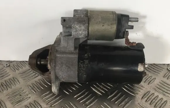 Mercedes-Benz A W169 Starter motor 1005821986